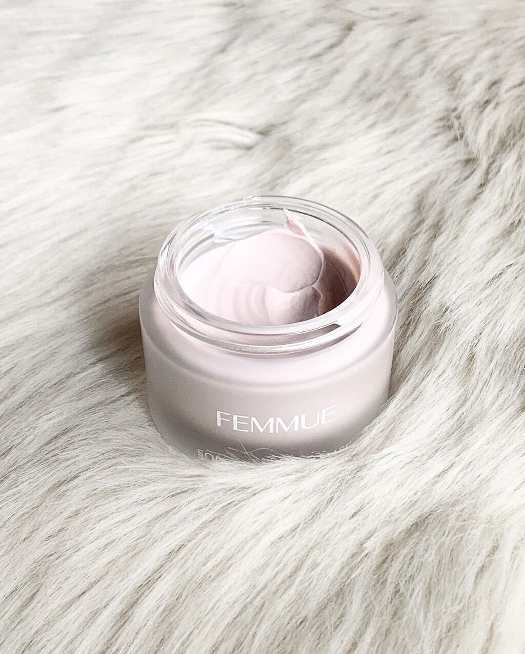 ソフトクレイ ベルベットマスク/FEMMUE/洗い流すパック・マスクを使ったクチコミ(1枚目)