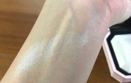 ダイヤモンドライト マルチユース ハイライター/Too Faced/パウダーハイライトを使ったクチコミ(3枚目)
