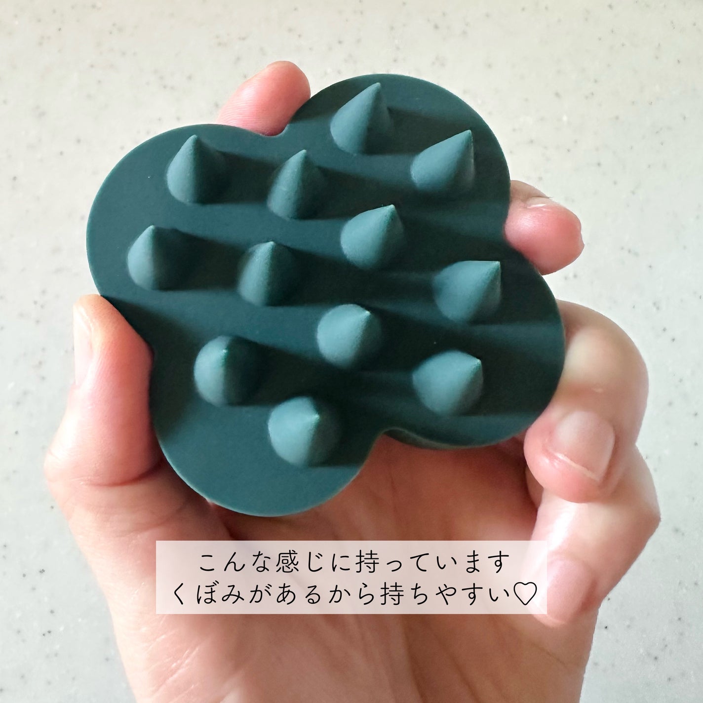 uka scalp brush kenzan/uka/スカルプブラシを使ったクチコミ(3枚目)