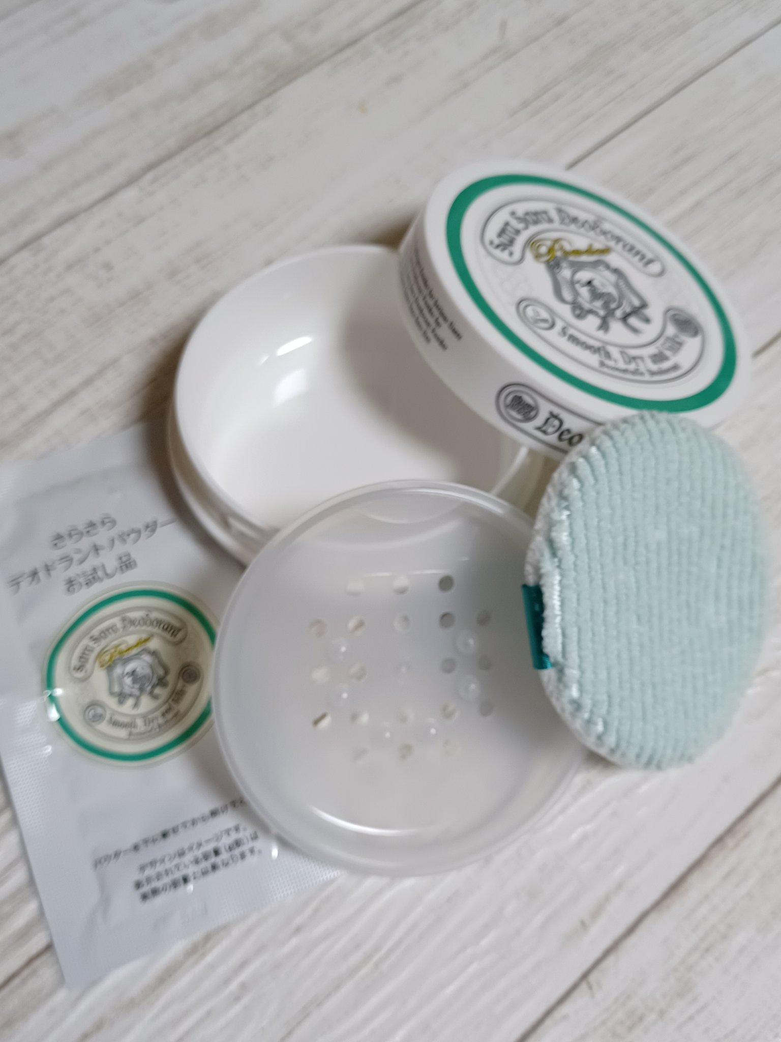 薬用さらさらデオドラントパウダー/デオナチュレ/デオドラント・制汗剤を使ったクチコミ（2枚目）