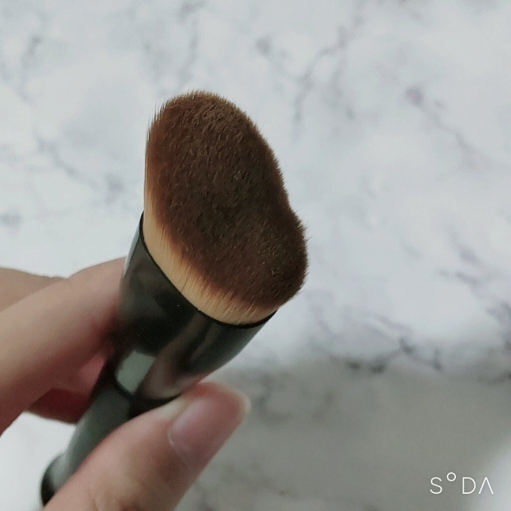 エアリーファンデーションブラシ/メイクル/その他ファンデーションを使ったクチコミ(3枚目)