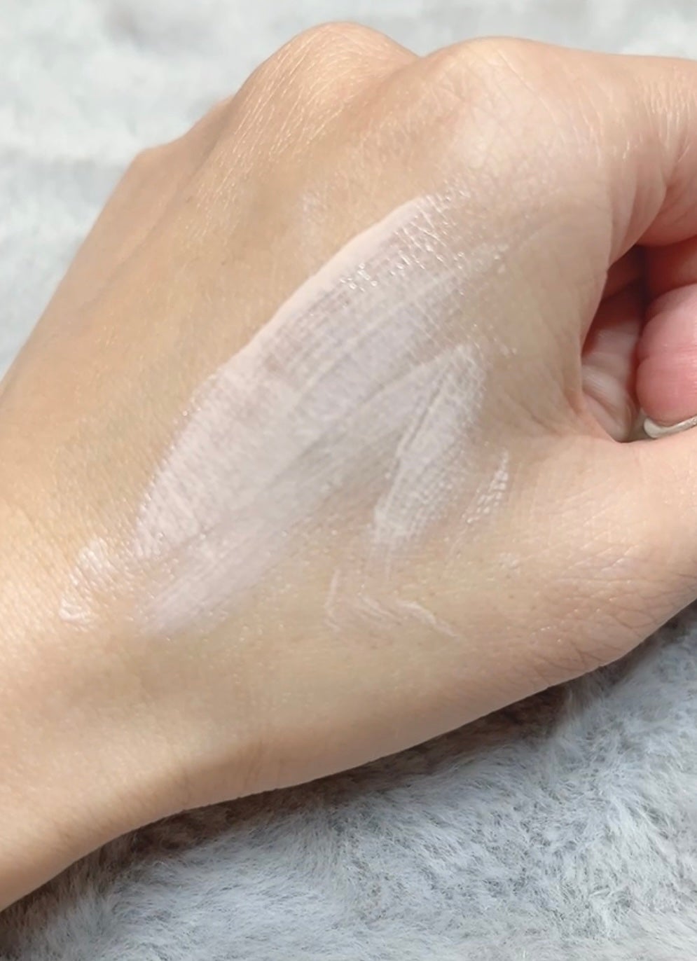 ミネラルインナートリートメントベース/エトヴォス/化粧下地を使ったクチコミ(4枚目)