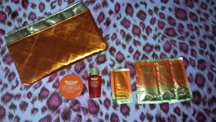 あやみぃ on LIPS 「ドクターシーラボ◇VC100シリーズサンプルになりますっ◆ポー..」(1枚目)