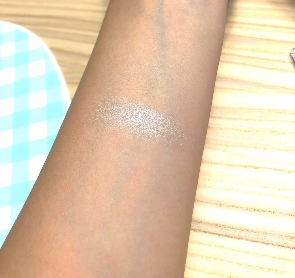 パールグロウハイライト/CEZANNE/パウダーハイライトを使ったクチコミ（2枚目）