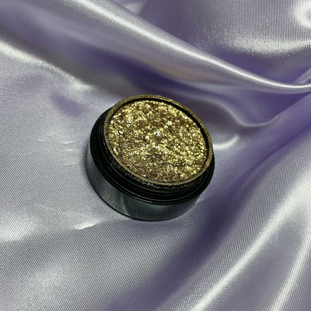 セルフィーフィックスピグメント/Witch's Pouch/単色アイシャドウを使ったクチコミ(2枚目)