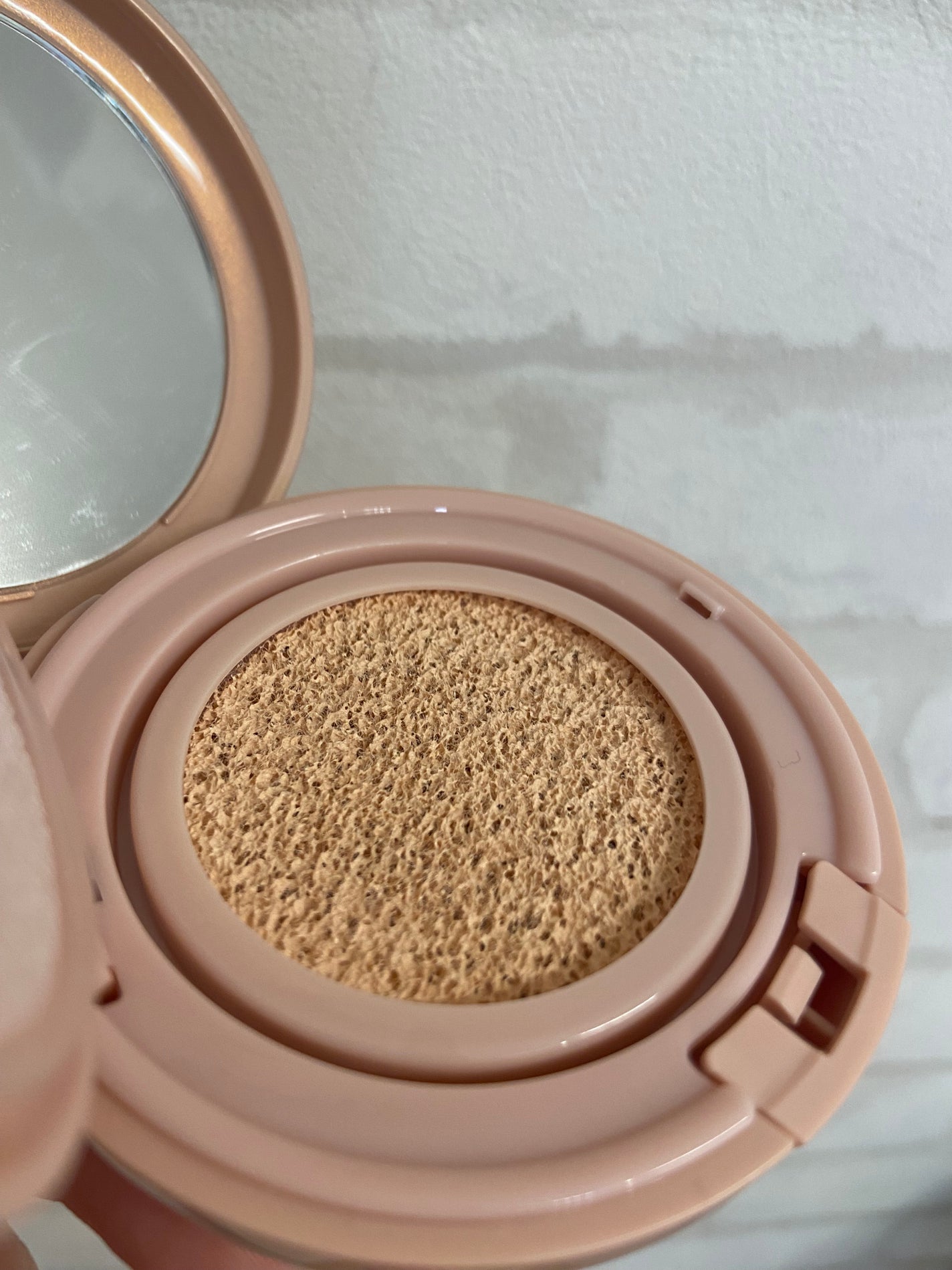 シースルー ヴェール コンパクト/PAUL & JOE BEAUTE/ファンデーションを使ったクチコミ(3枚目)