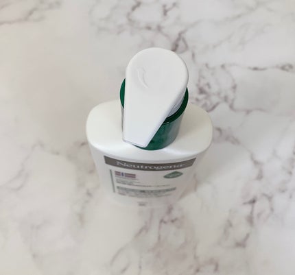 ノルウェー フォーミュラ インテンスリペア CICAボディエマルジョン/Neutrogena/ボディローションを使ったクチコミ(4枚目)