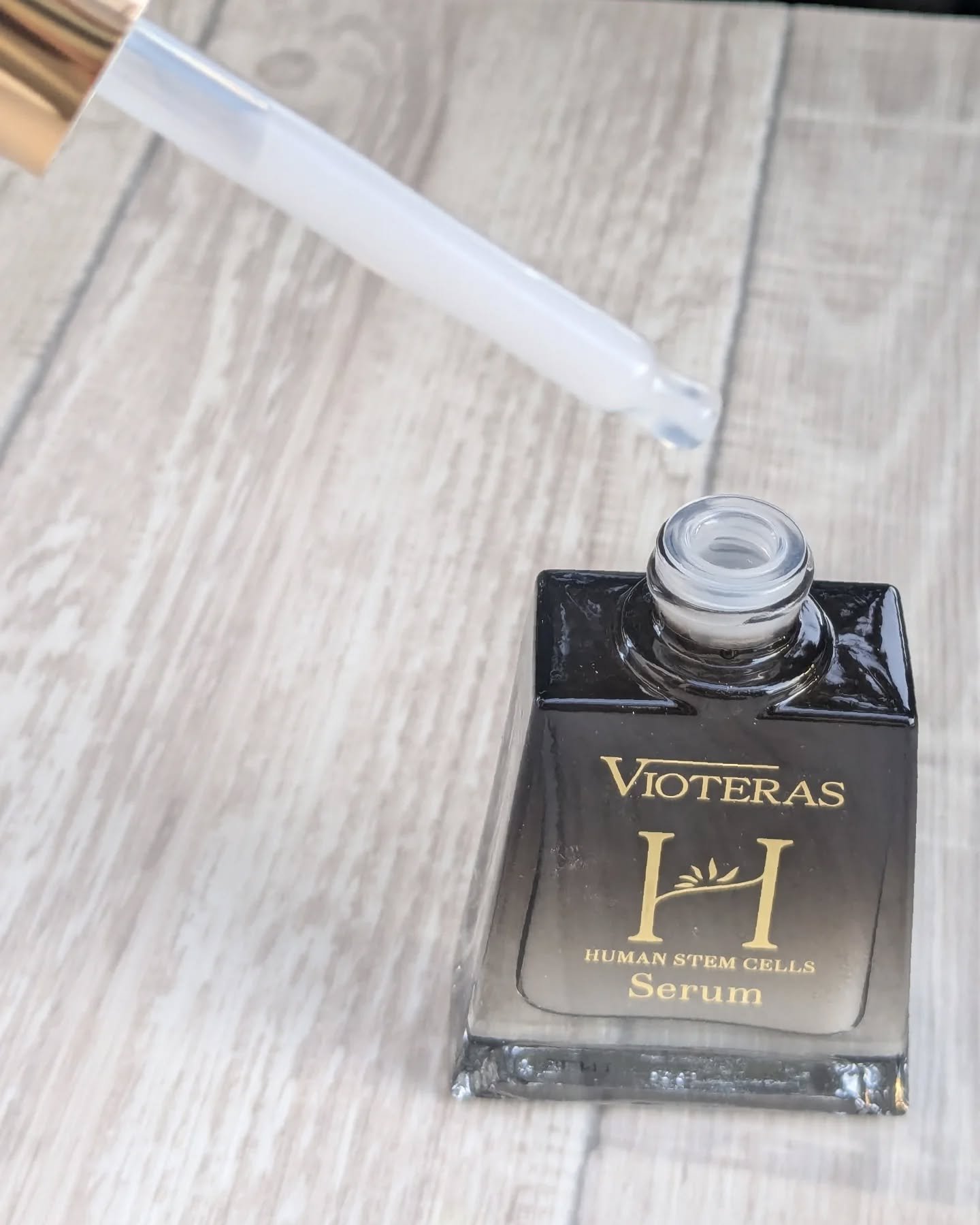HSCセラム　ヒト肝細胞ベースケア美容液/ヴィオテラス/美容液を使ったクチコミ（2枚目）