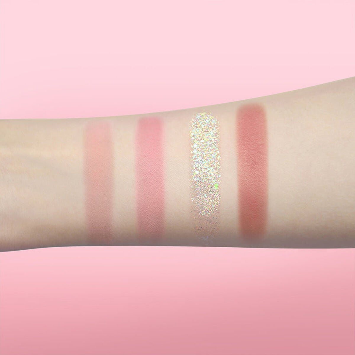 ZEESEAデザートコレクション4カラーアイシャドウパレット #02苺ケーキ