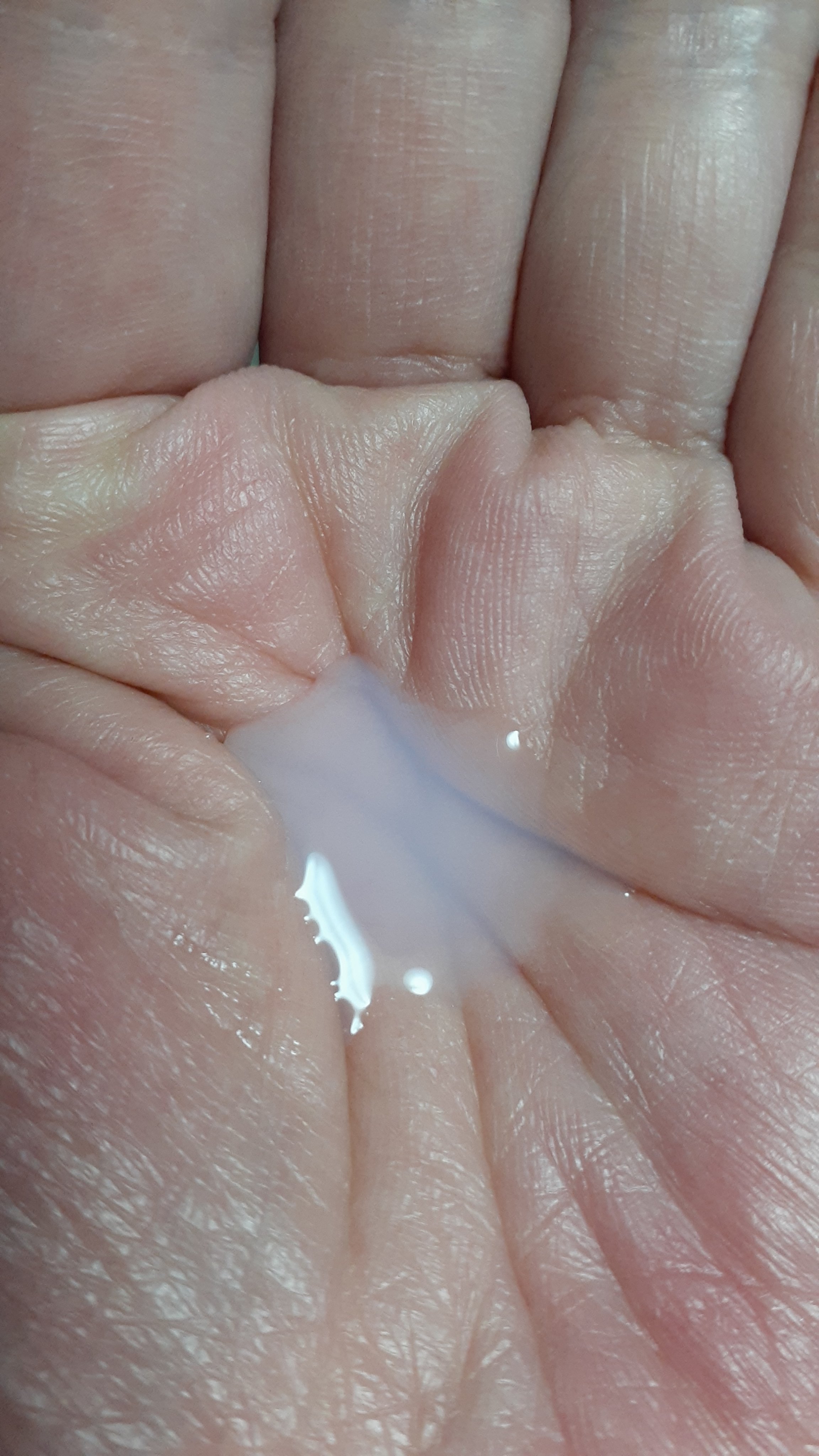 ハトムギ保湿ジェル(ナチュリエ スキンコンディショニングジェル)/ナチュリエ/美容液を使ったクチコミ（2枚目）