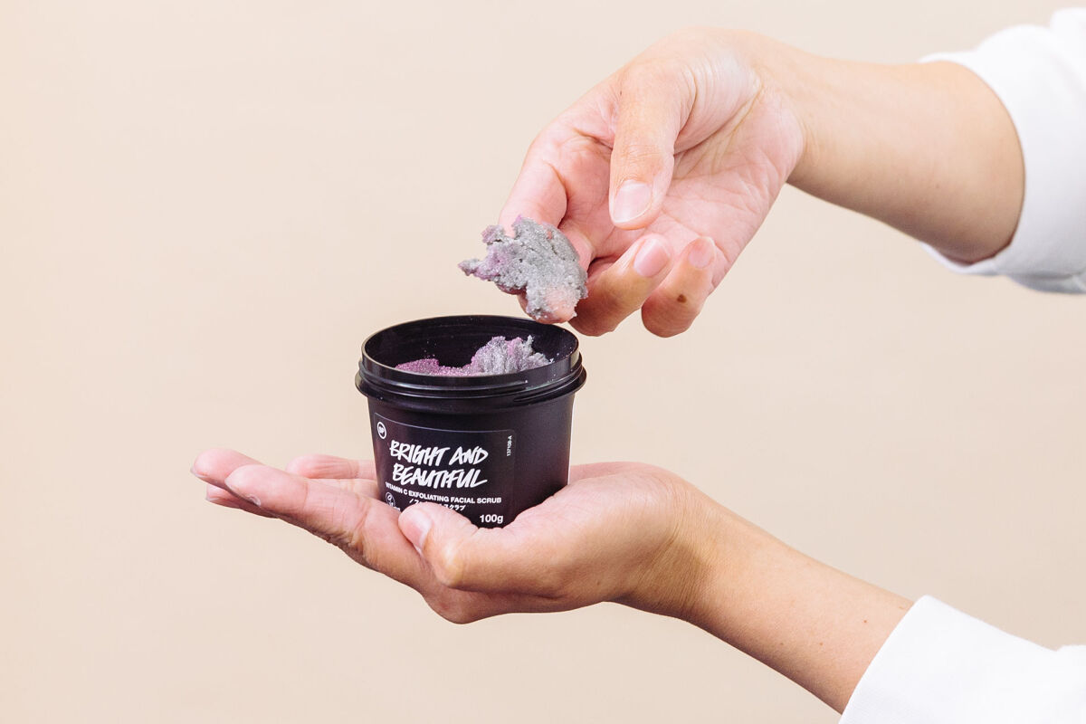 ラッシュの新商品『ブライト＆ビューティフル』フェイシャルスクラブを５名様にブレゼント！（1枚目）