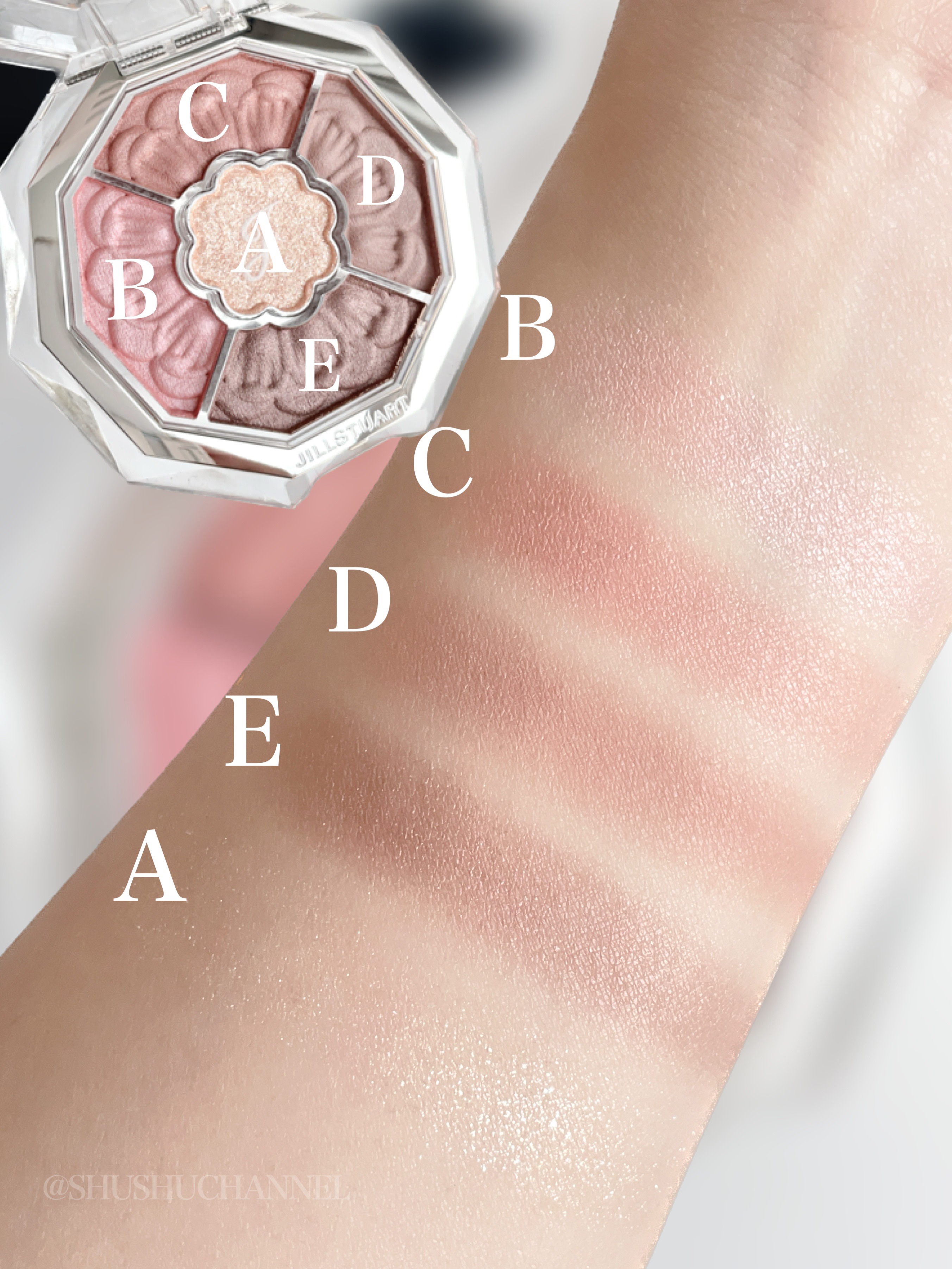 ジルスチュアート ブルームクチュール アイズ　ジュエルドブーケ 01 cymbidium cameo/JILL STUART/アイシャドウパレットを使ったクチコミ（3枚目）