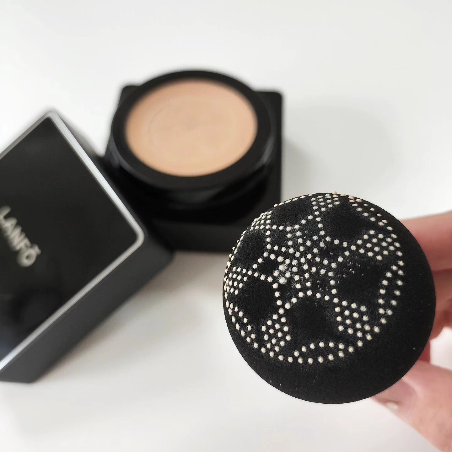 パールクリスタルファンデーション/LANFO/クッションファンデーションを使ったクチコミ（3枚目）