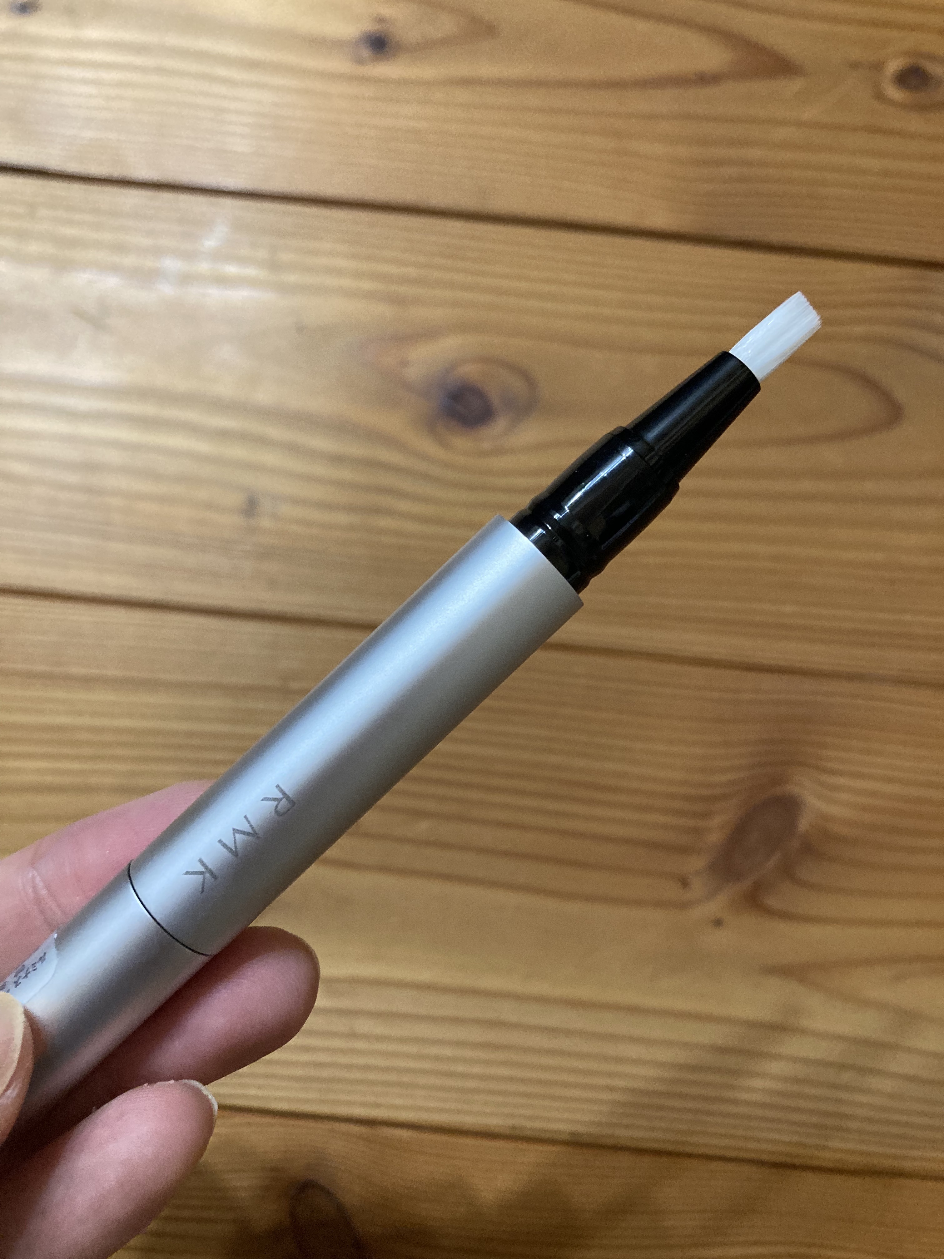 ルミナス ペンブラッシュコンシーラー/RMK/リキッドコンシーラーを使ったクチコミ（3枚目）