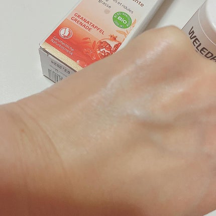 ざくろ フェイシャルオイル/WELEDA/フェイスオイルを使ったクチコミ(4枚目)