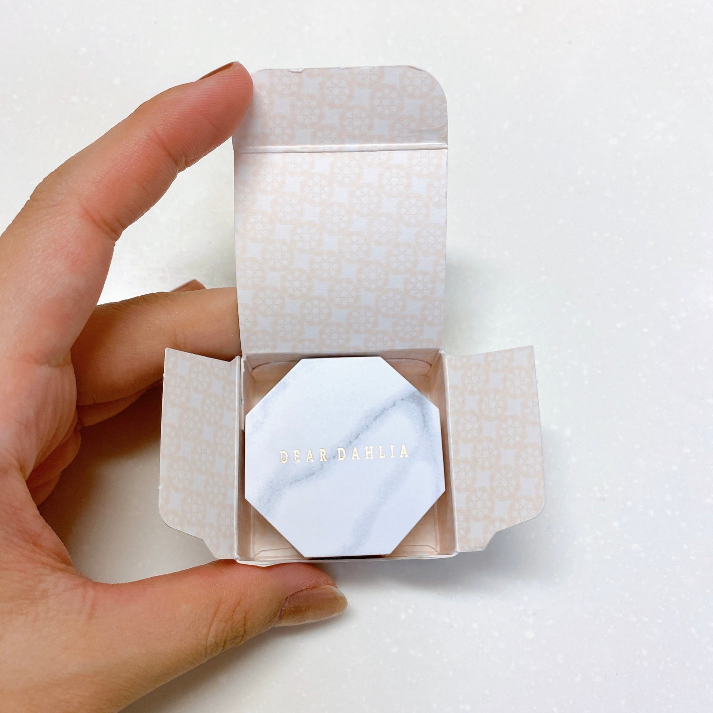 ブルーミング エディション パラダイス デュアル パレット ブラッシャー デュオ/DEAR DAHLIA/単色アイシャドウを使ったクチコミ(3枚目)