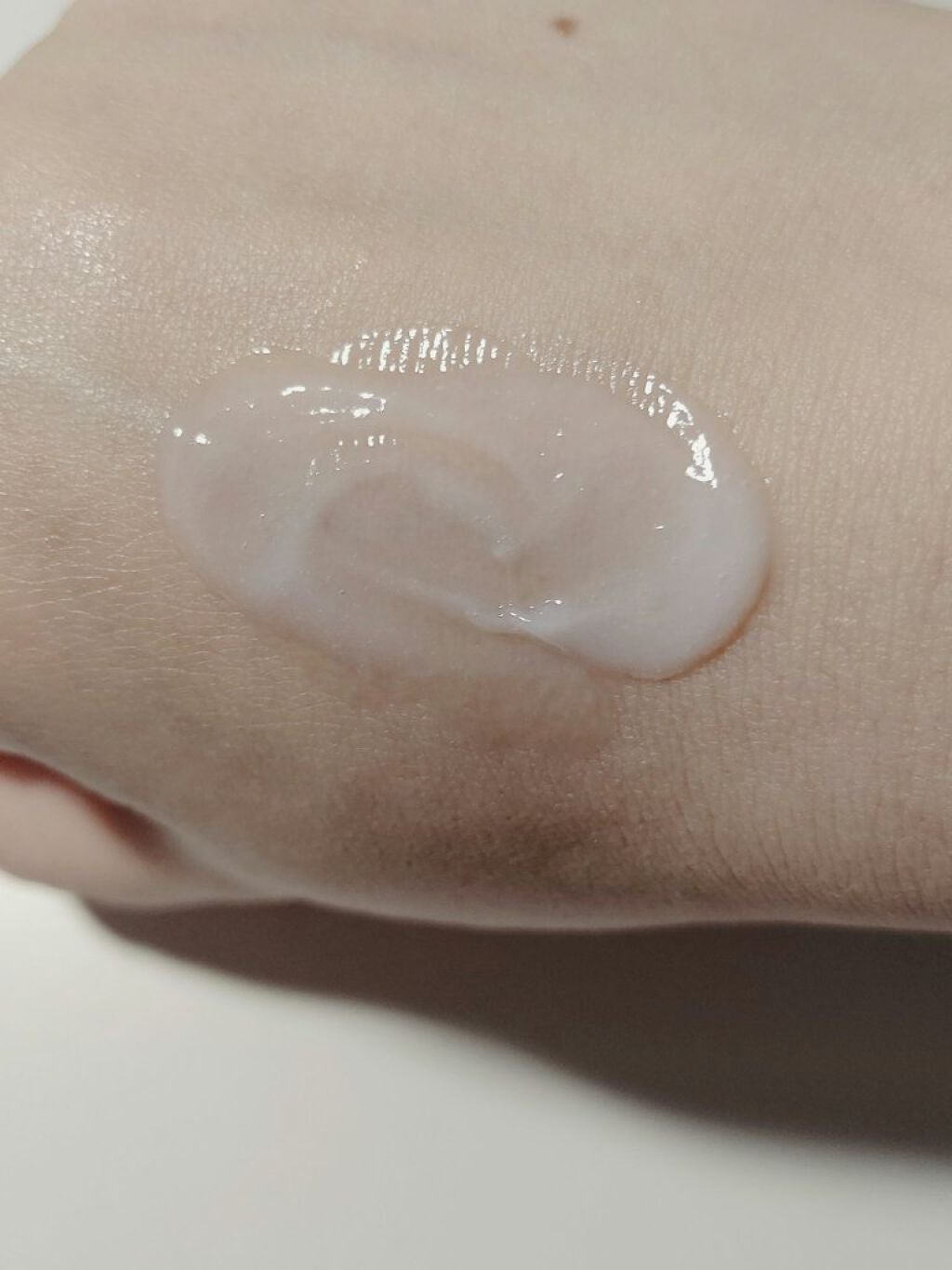 マジックハンドクリーム 薬用フルハンド/ゼリア新薬工業/ハンドクリームを使ったクチコミ(2枚目)