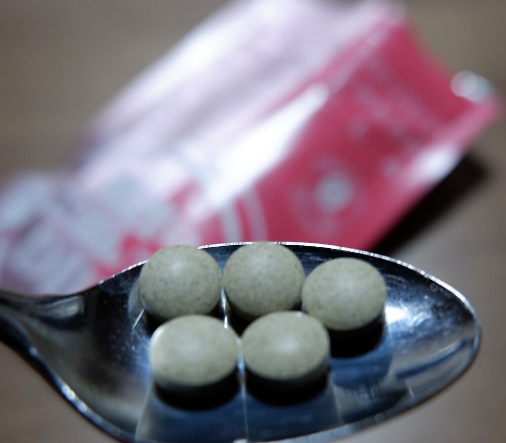 夜遅いごはんでも Wクレンズボディメイク/新谷酵素/ボディサプリメントを使ったクチコミ(2枚目)