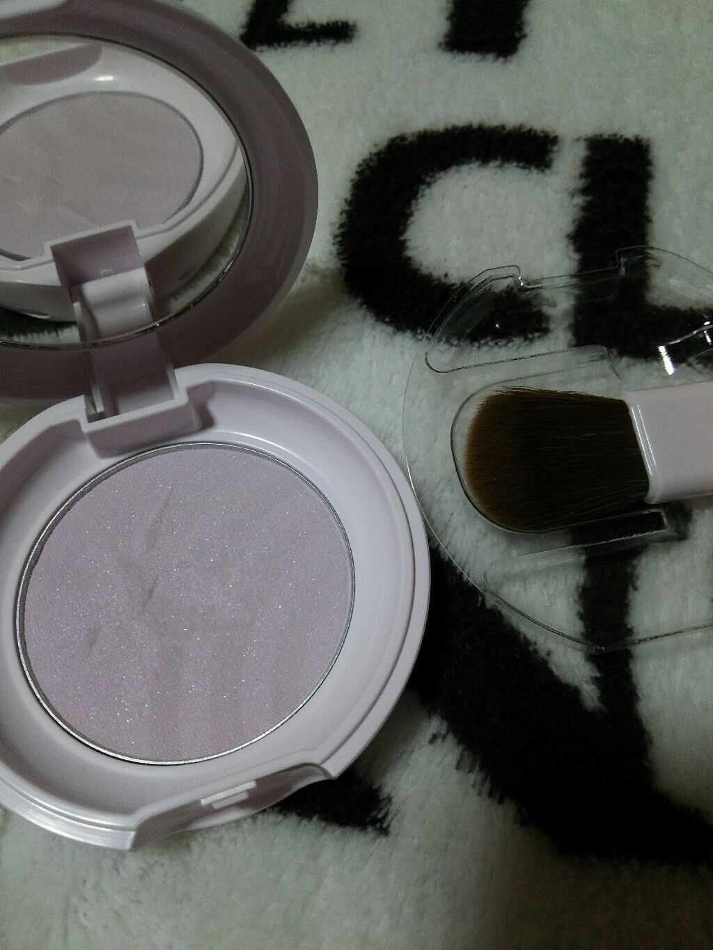 虹の光パウダー/舞妓はん/プレストパウダーを使ったクチコミ（2枚目）