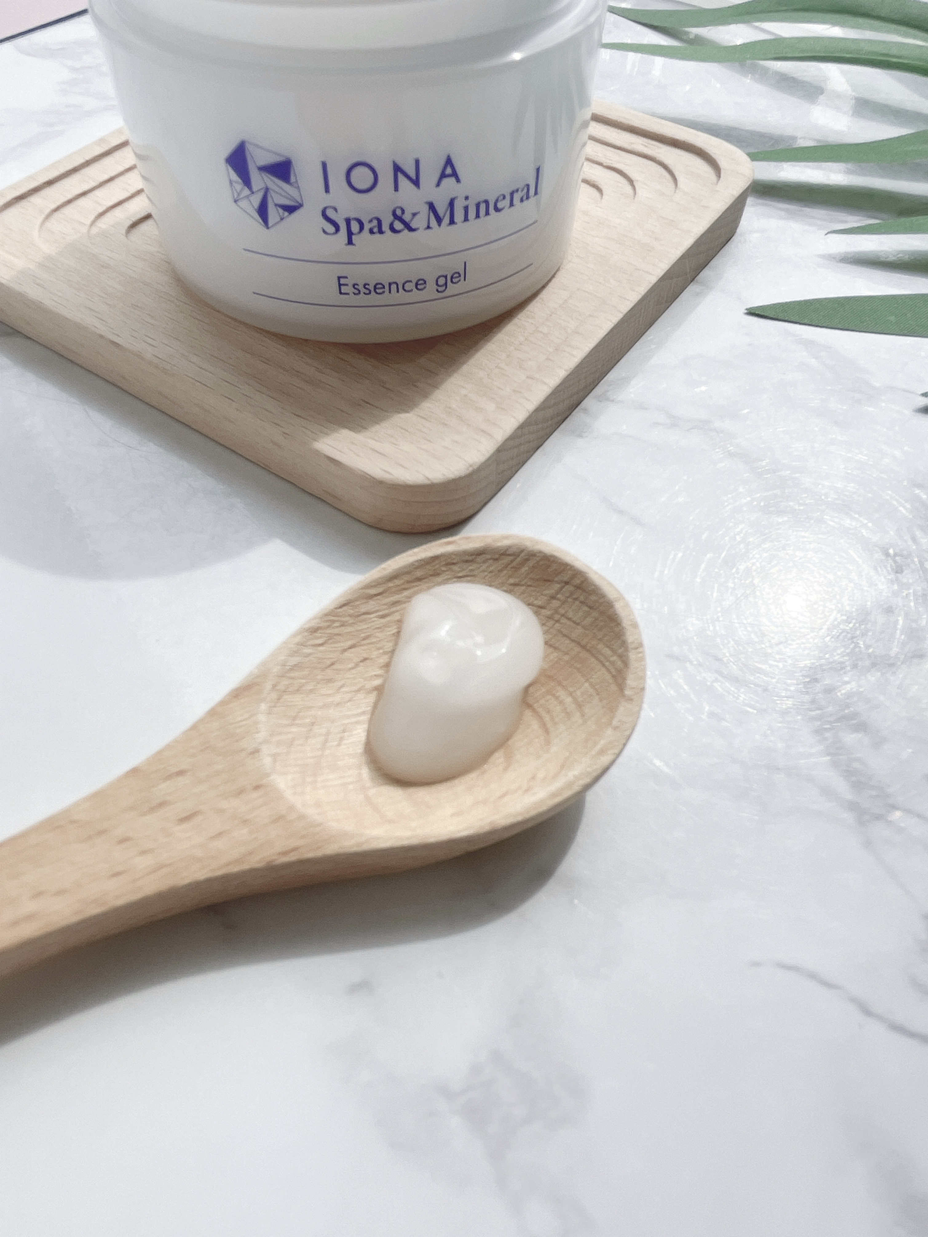 スパ＆ミネラル エッセンス ジェル/IONA/フェイスクリームを使ったクチコミ（3枚目）