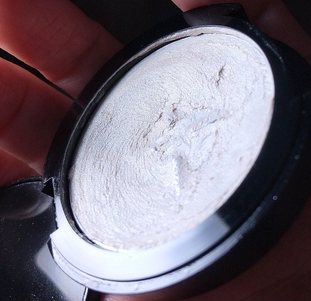 24 ミネラルクリームシャドー/24h cosme/ジェル・クリームアイシャドウを使ったクチコミ(3枚目)