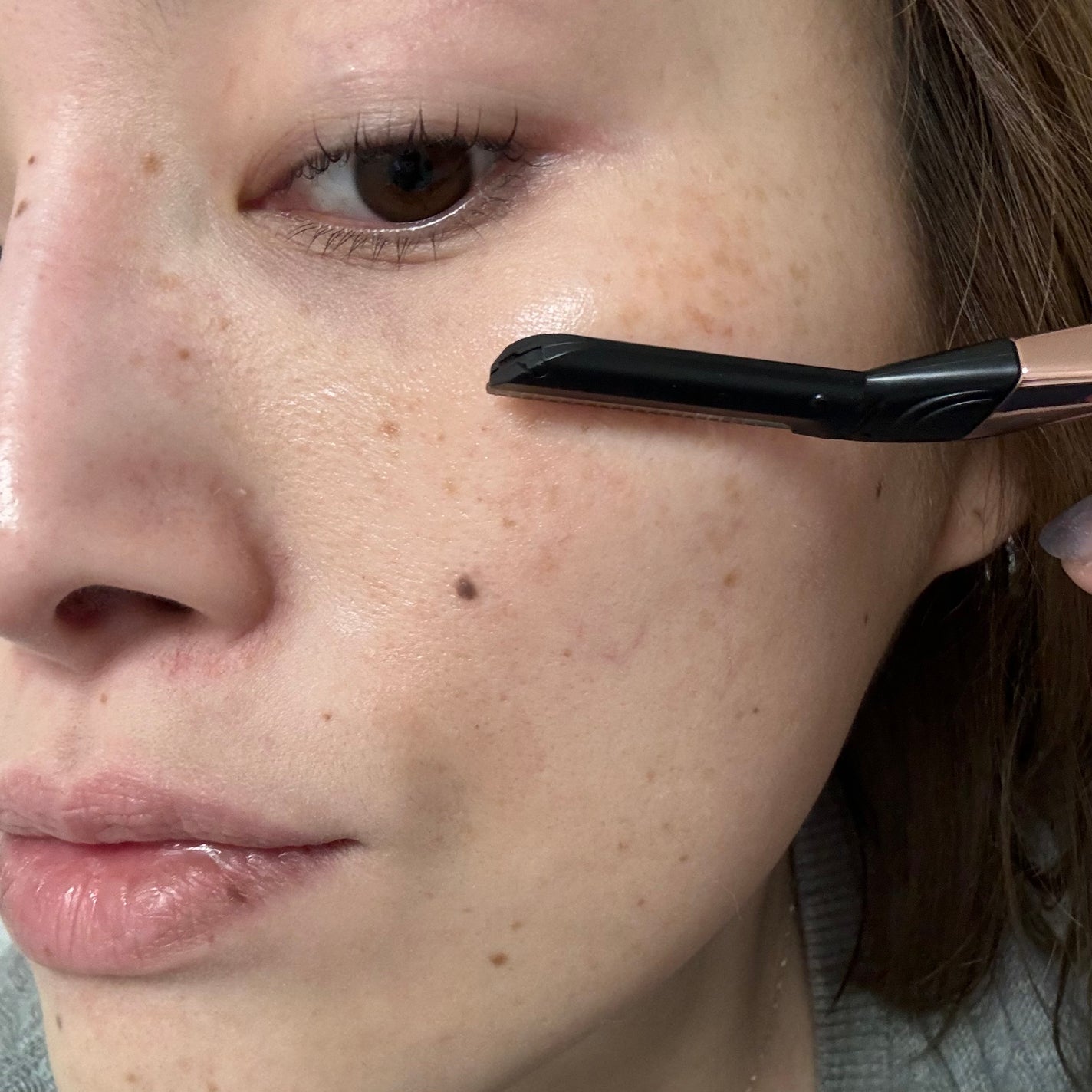 サロンプラス トーンアップ フェイススムーサー ホルダー(刃付き)/サロンプラス/シェーバーを使ったクチコミ(2枚目)