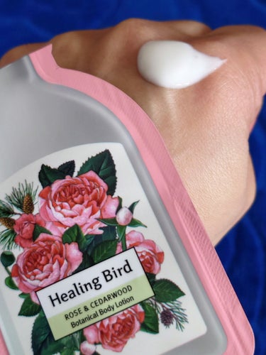 Healing bird ボタニカル ボディ ローションのクチコミ「🌹 Healing Bird ローズ🌹
～「CLIO」より
ヘア＆ボディケアブランドの
ヒーリ.....」（3枚目）