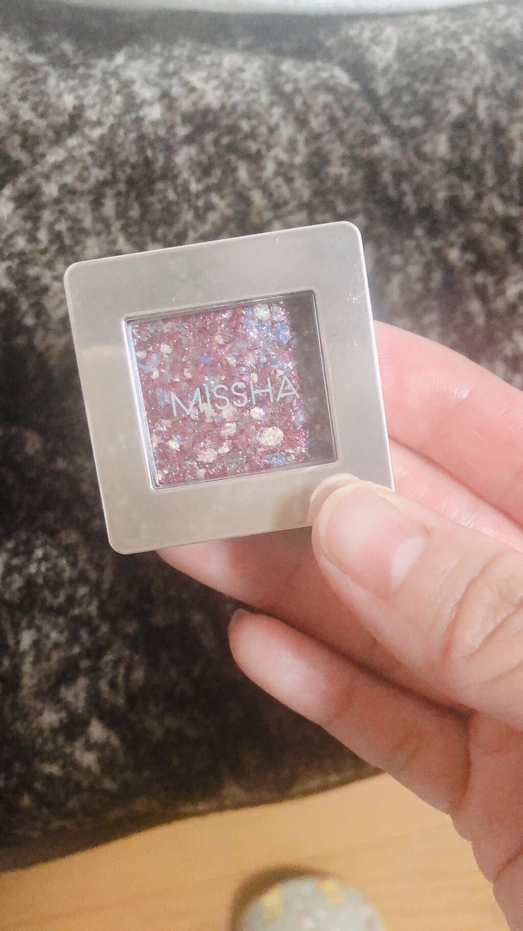 グリッタープリズム シャドウ/MISSHA/グリッターを使ったクチコミ(1枚目)