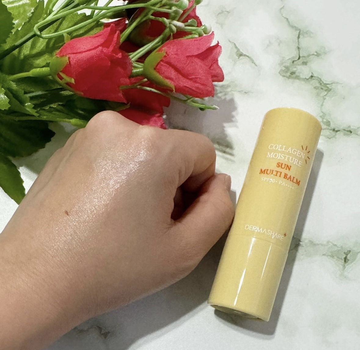 コラーゲンモイスチャーSUNマルチバーム/DERMASHARE/日焼け止めスティックを使ったクチコミ（3枚目）