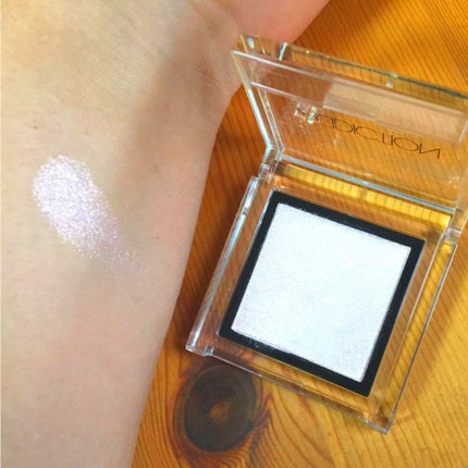 アディクション ザ アイシャドウ 13 Engaged (P) /ADDICTION/単色アイシャドウを使ったクチコミ(2枚目)