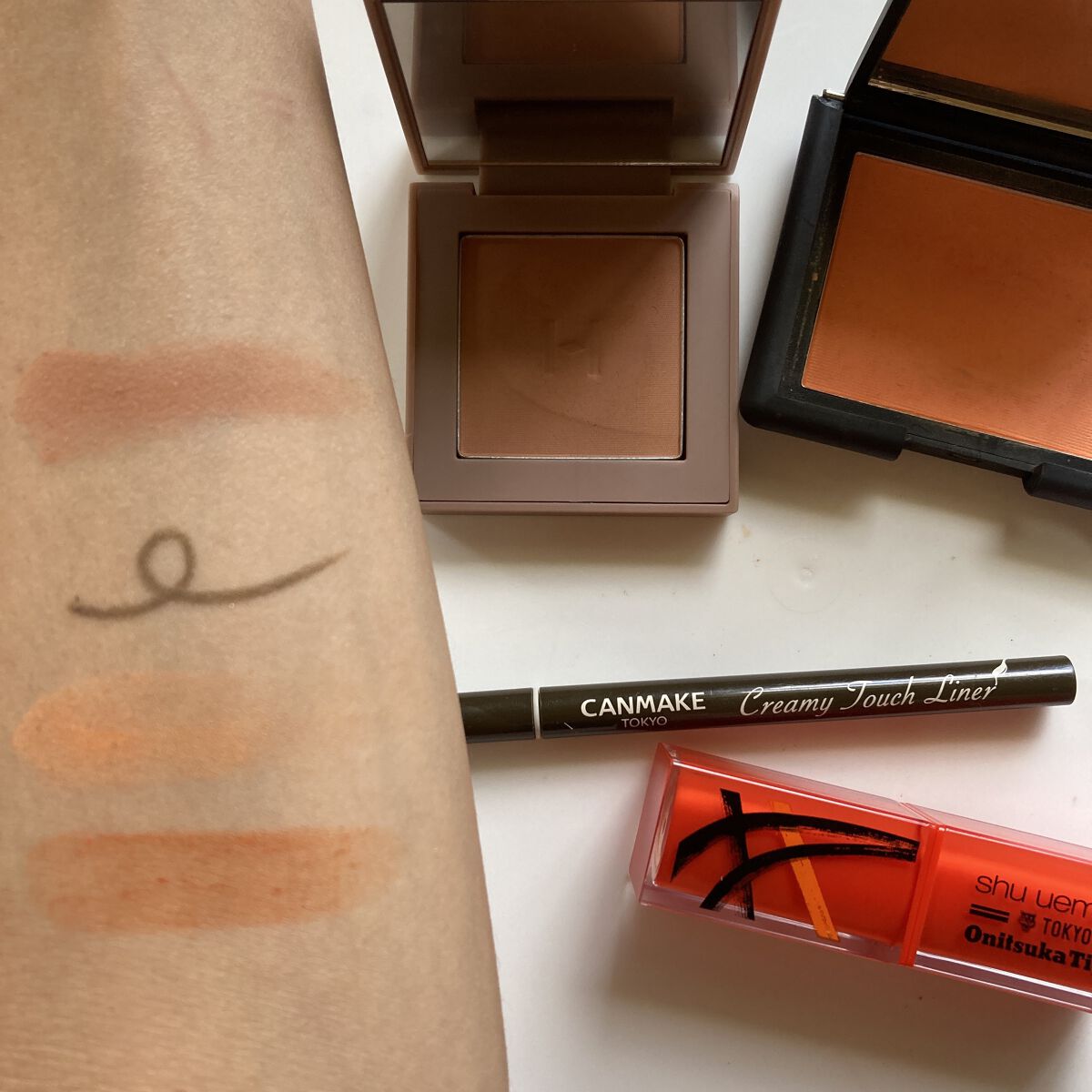 ルージュ アンリミテッド マット チリアンビション(限定)/shu uemura/口紅を使ったクチコミ（2枚目）