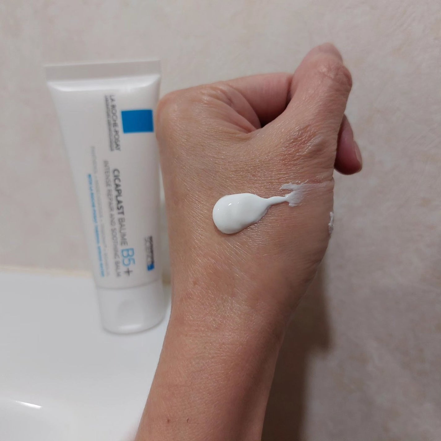 シカプラスト リペアクリーム B5+ /ラ ロッシュ ポゼ/フェイスクリームを使ったクチコミ(3枚目)