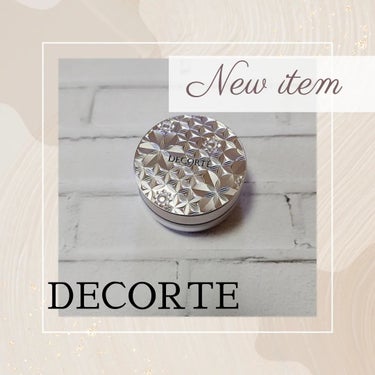 DECORTÉ フェイスパウダーのクチコミ「アットコスメのプレゼントで、新作のコスメデコルテ ルースパウダーをいただきました！

私が手に.....」（1枚目）