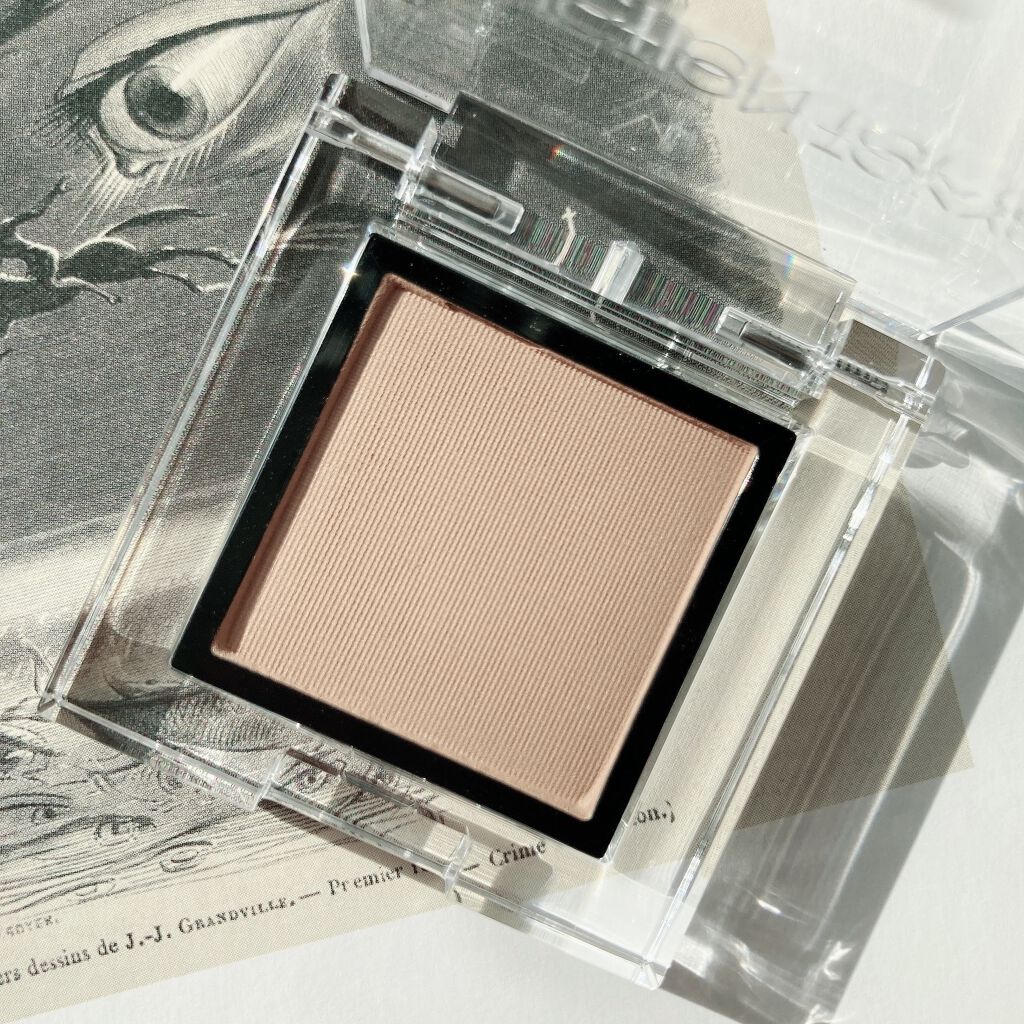 アディクション ザ アイシャドウ マット 003M Earth Wind/ADDICTION/単色アイシャドウを使ったクチコミ（2枚目）