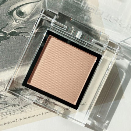 アディクション ザ アイシャドウ マット/ADDICTION/単色アイシャドウを使ったクチコミ(2枚目)