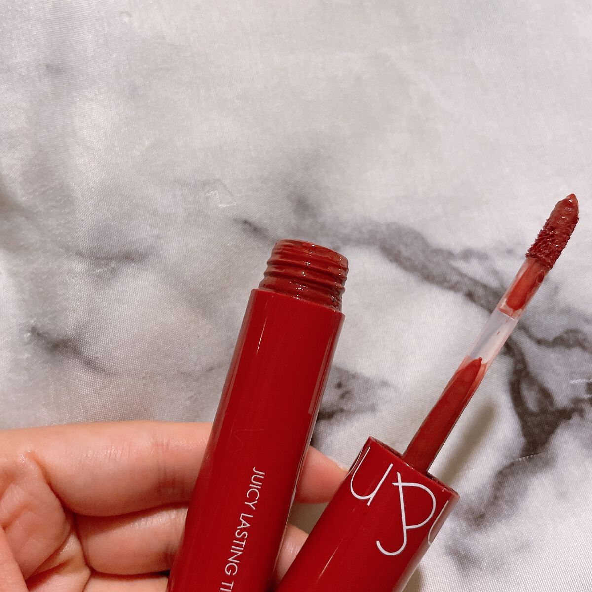 ジューシーラスティングティント/rom&nd/リップティントを使ったクチコミ(1枚目)