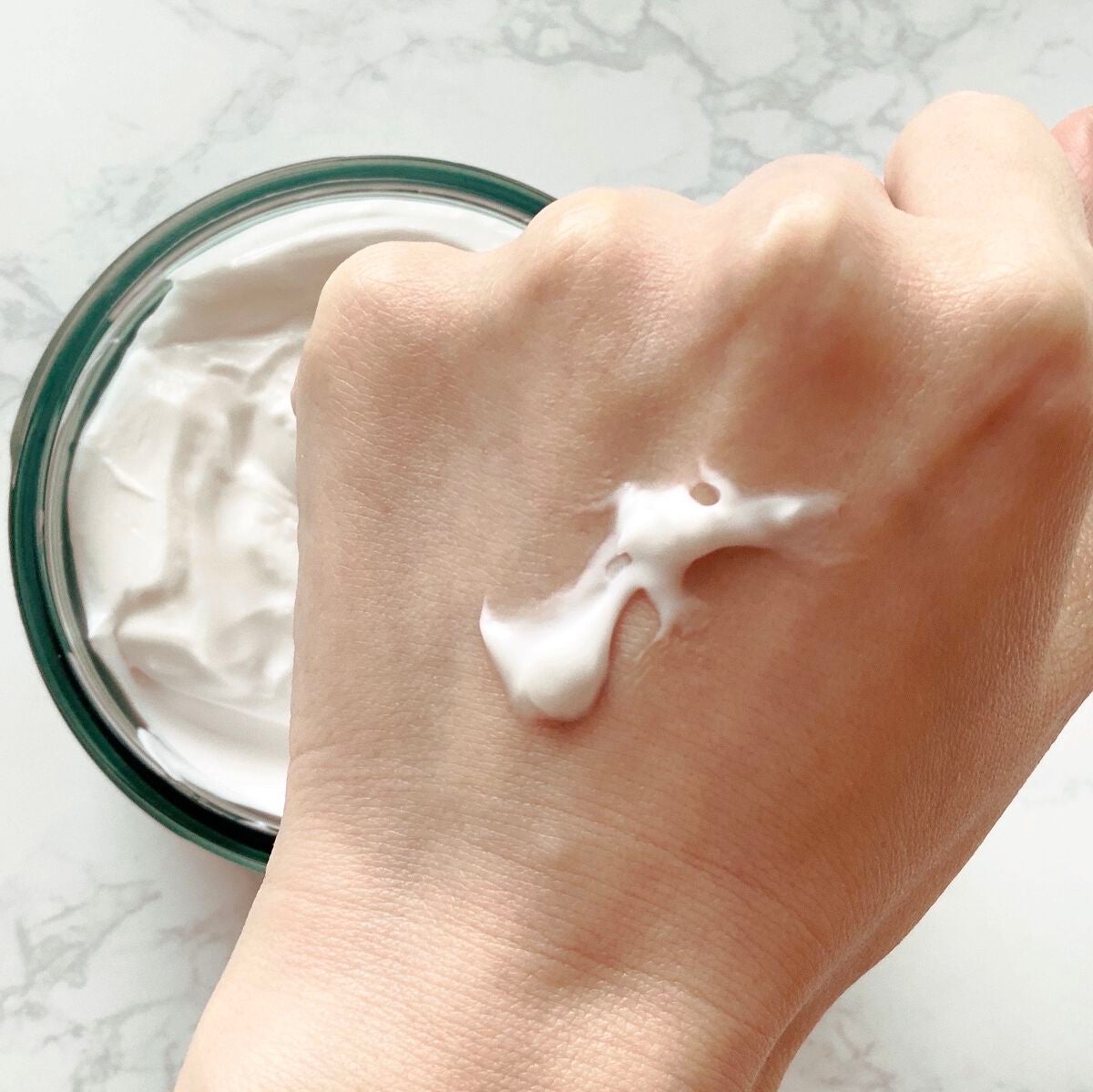 ウェルネス ボディジェルクリーム ユーカリ& ローズマリー/THE BODY SHOP/ボディクリームを使ったクチコミ(4枚目)