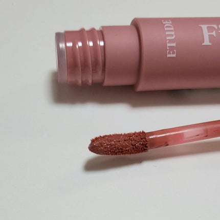 フィクシングティント ミッドナイトモーヴ(新パッケージ)/ETUDE/リップティントを使ったクチコミ(2枚目)