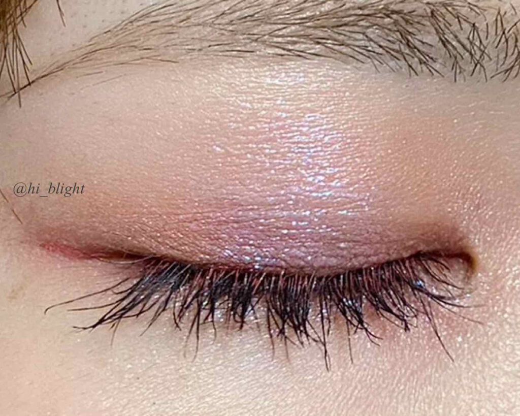 アディクション ザ アイシャドウ スパークル/ADDICTION/単色アイシャドウを使ったクチコミ(4枚目)