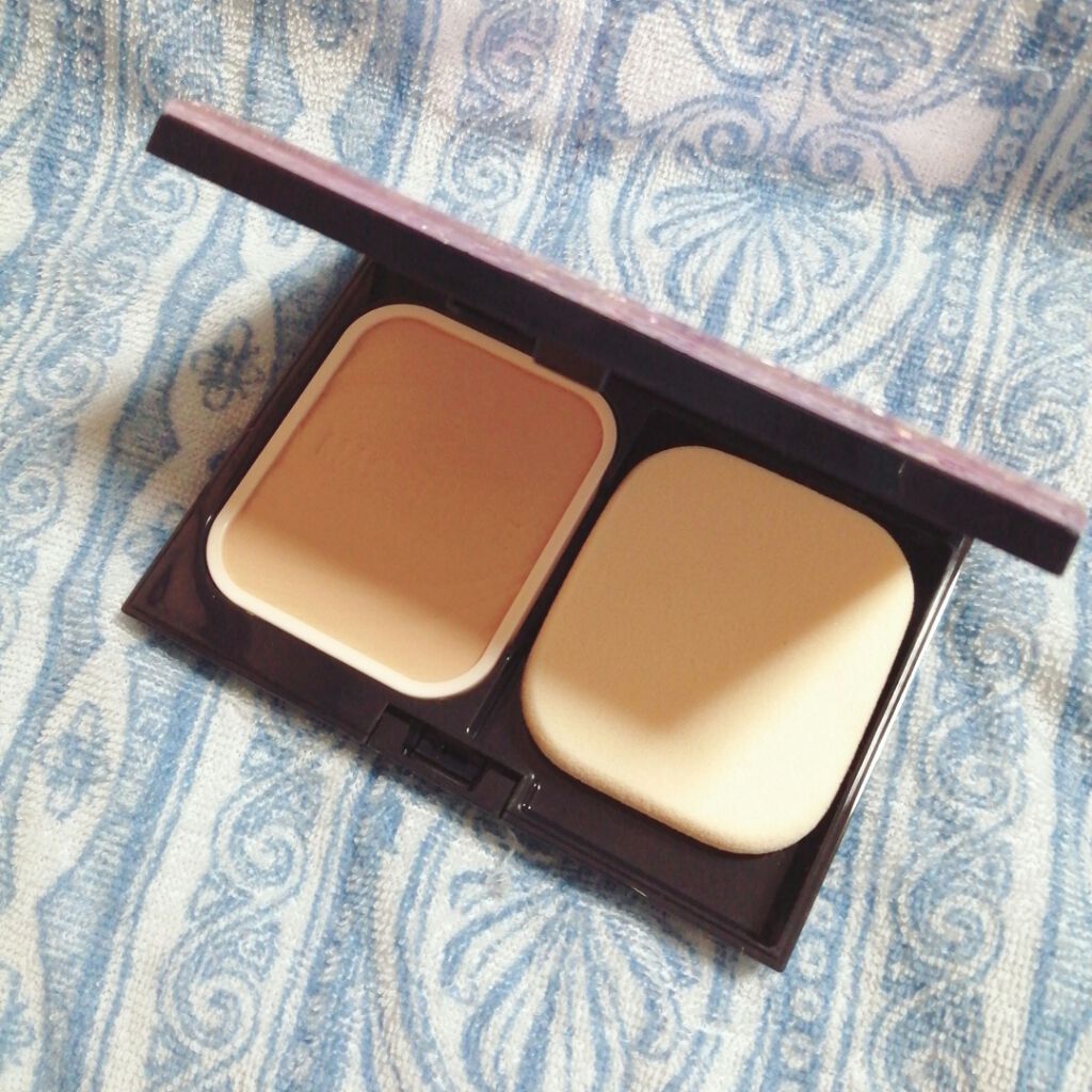 ドラマティックパウダリー＆コンパクトケース　限定デザインセット　ＳＭⅡ オークル10/マキアージュ/パウダーファンデーションを使ったクチコミ（2枚目）