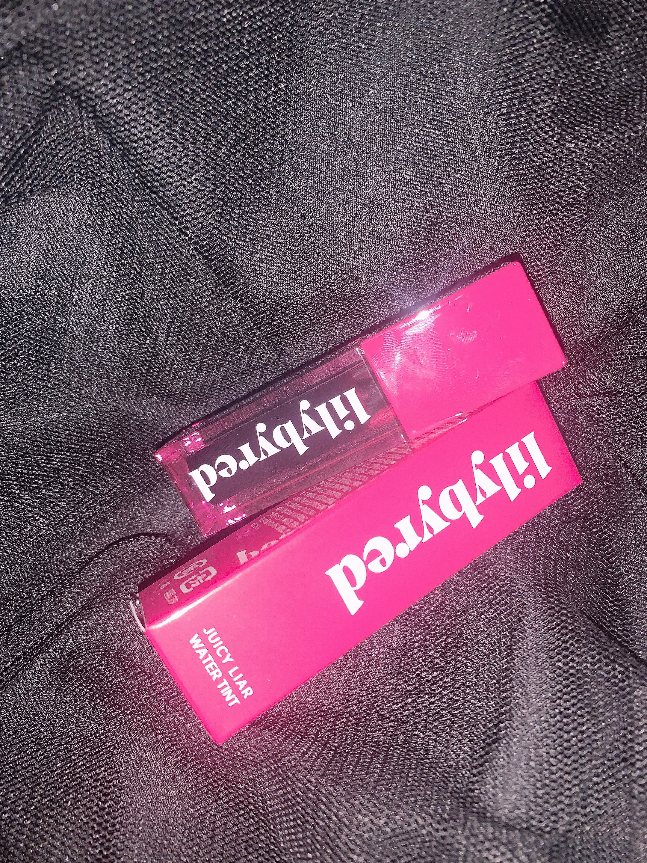 ジューシーライアー ウォーターティント/lilybyred/リップティントを使ったクチコミ（2枚目）