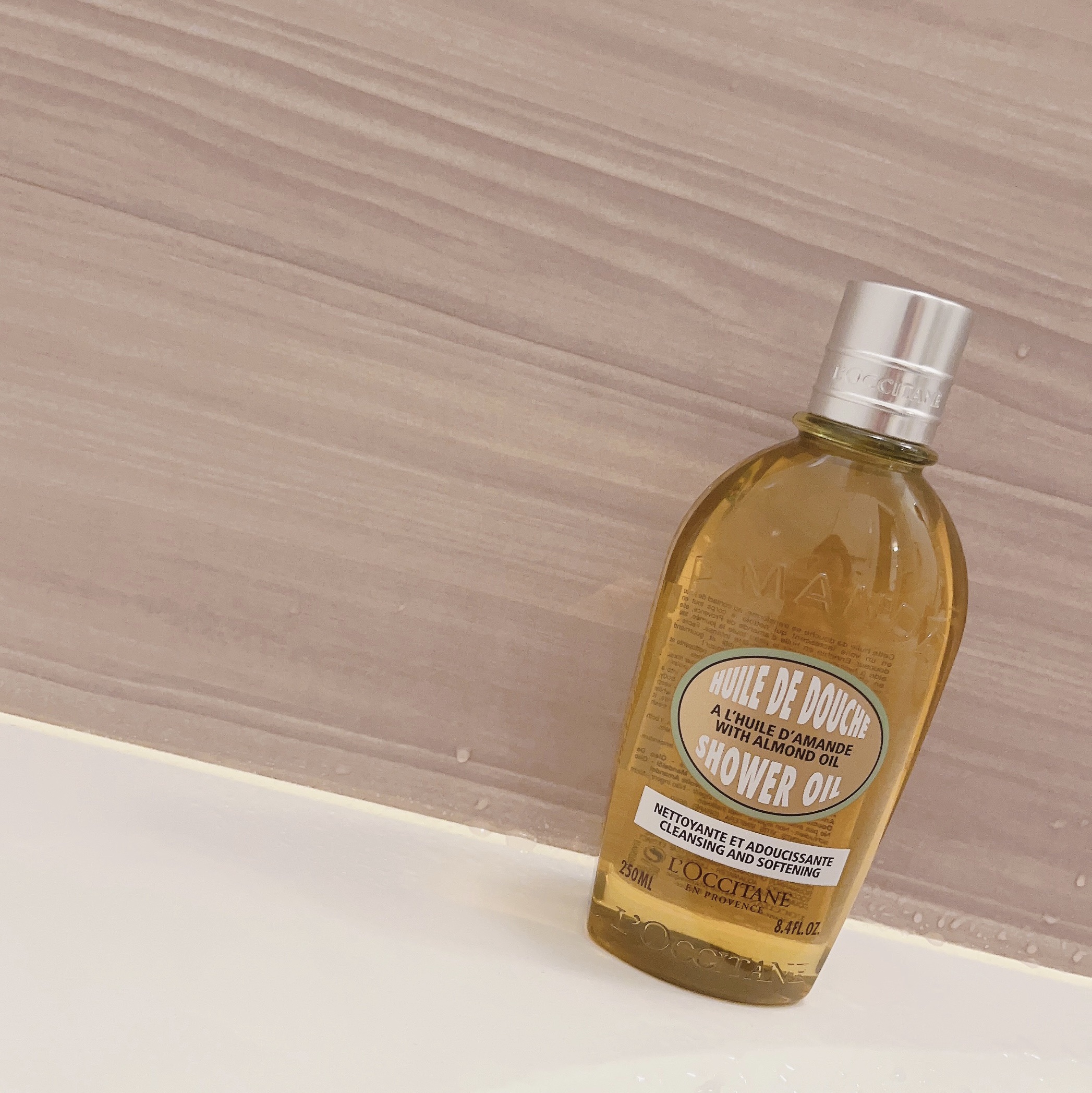 アーモンド モイスチャライジングシャワーオイル/L'OCCITANE/ボディソープを使ったクチコミ（1枚目）