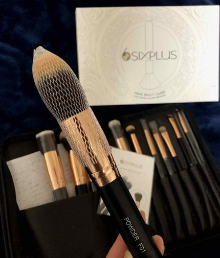 貴族のゴールド メイクブラシ11本セット 化粧ポーチ付き/SIXPLUS/メイクブラシを使ったクチコミ(3枚目)