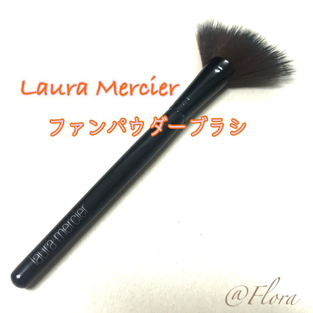 ファンパウダー ブラシ/ローラ メルシエ/メイクブラシを使ったクチコミ(1枚目)