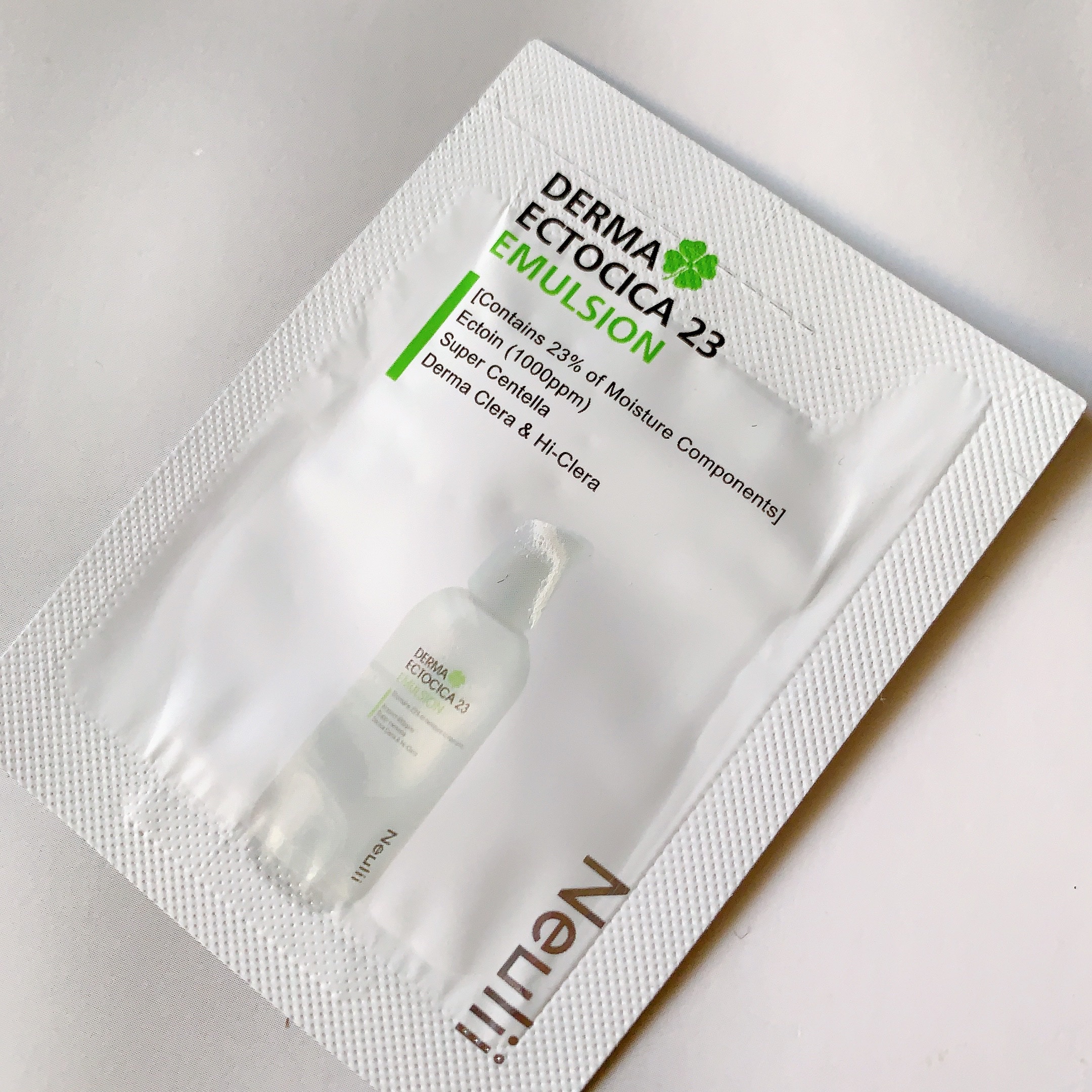 Neulii ダーマエクトシカ 23 エマルジョンのクチコミ「\ 朝のスキンケアに良かった💚 /


Neulii
ダーマエクトシカ 23 エマルジョン
サ.....」（1枚目）