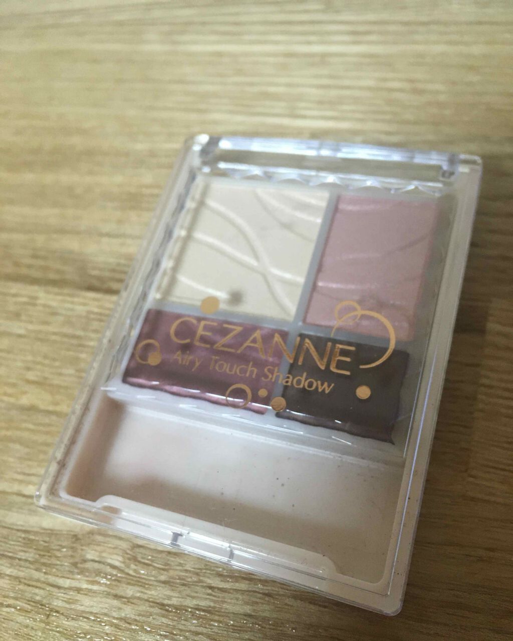 エアリータッチシャドウ/CEZANNE/アイシャドウパレットを使ったクチコミ（1枚目）