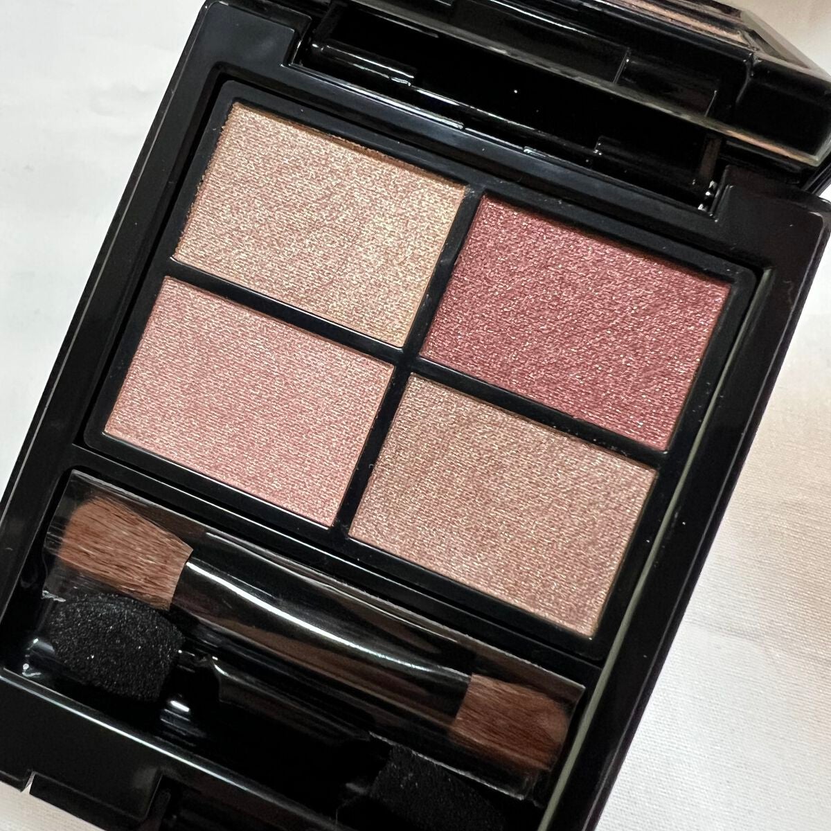 ミネラルクラッシィシャドー/エトヴォス/アイシャドウパレットを使ったクチコミ(2枚目)