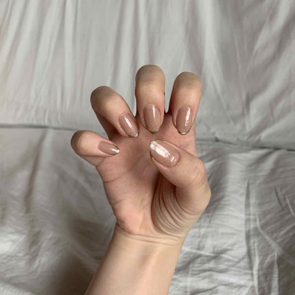 REVLON ネイル アート サン キャンディのクチコミ「キャンメイクのベージュカラーを下地にレブロンのネイルアート用の細筆でフレンチぽくしてみました!.....」(1枚目)