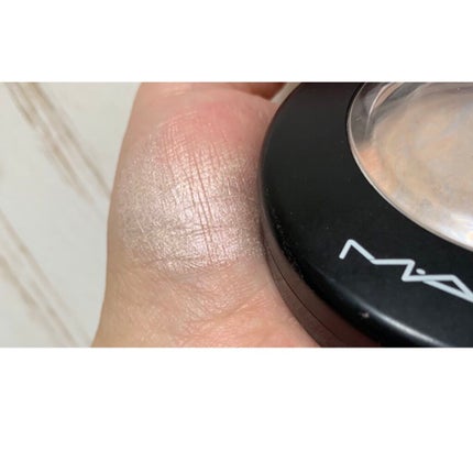 M·A·C ミネラライズ スキンフィニッシュ/M・A・C/パウダーハイライトを使ったクチコミ(2枚目)