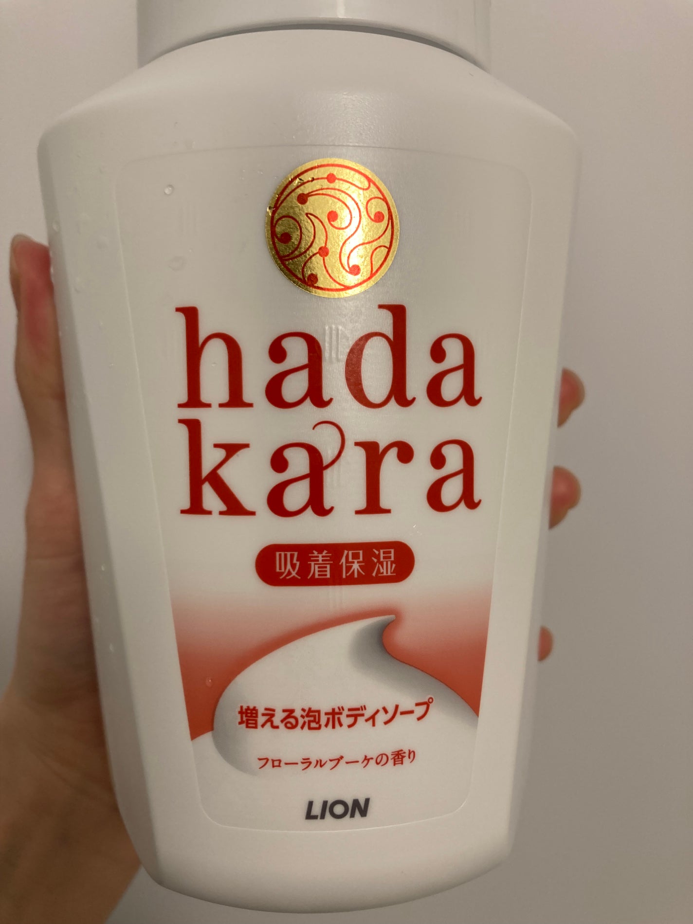 hadakara ボディソープ 泡で出てくるタイプ フローラルブーケの香り/hadakara/ボディソープを使ったクチコミ(1枚目)
